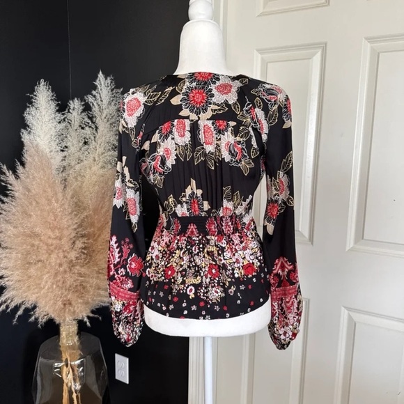 Free People Run Free Tunic in Black
size XS - Picture 10 of 12